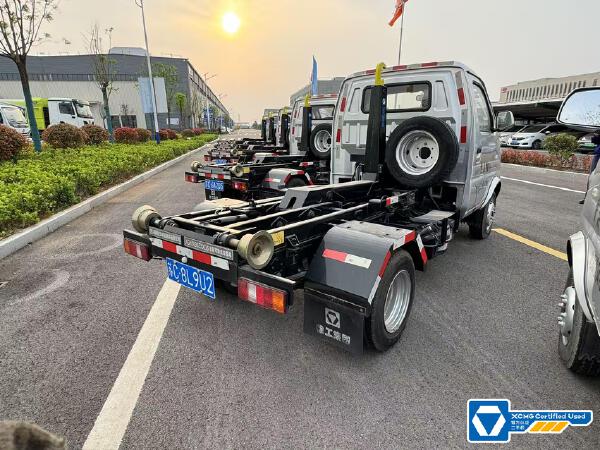 徐工XGH5030ZXXD6車廂可卸式垃圾車