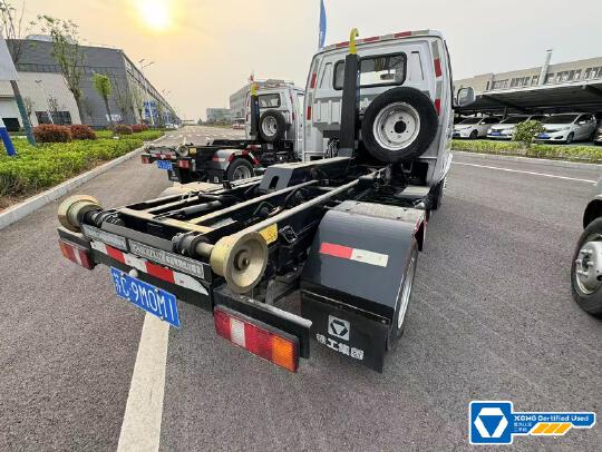 徐工XGH5030ZXXD6車廂可卸式垃圾車