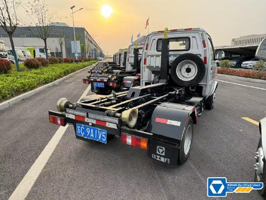 徐工XGH5030ZXXD6車廂可卸式垃圾車