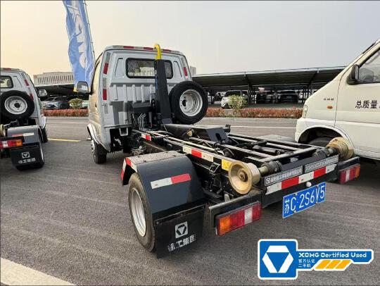 徐工XGH5030ZXXD6車廂可卸式垃圾車
