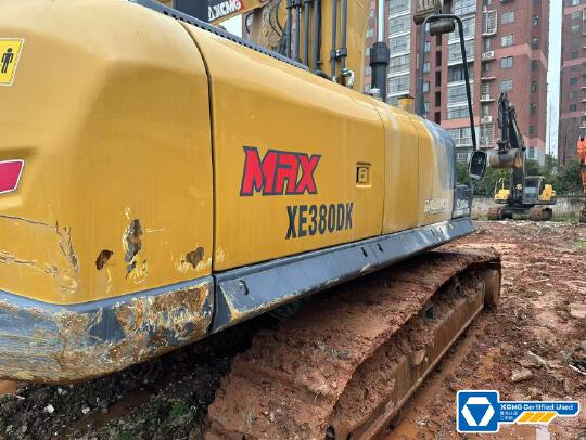 徐工XE380DK履帶式挖掘機