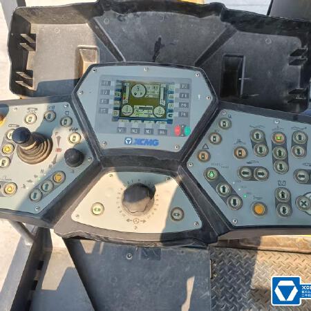 徐工RP1253T摊铺机