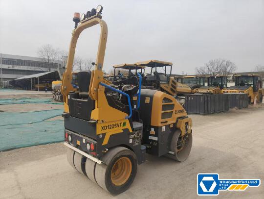 徐工XD120SVTIV手扶式振動壓路機