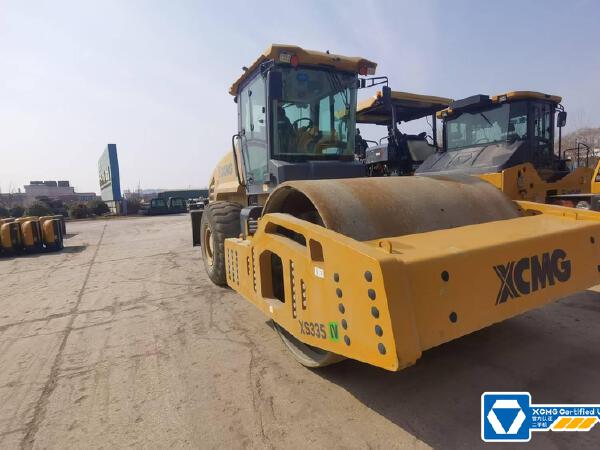 徐工XS335IV單鋼輪壓路機(jī)