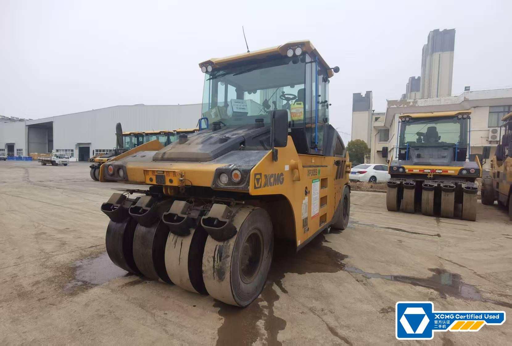 徐工XP305SIV輪胎壓路機