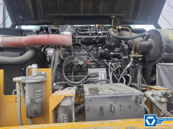 徐工XP305SIV輪胎壓路機