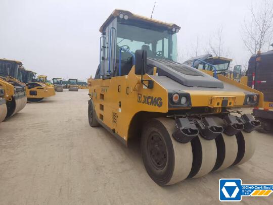 徐工XP305IV輪胎壓路機