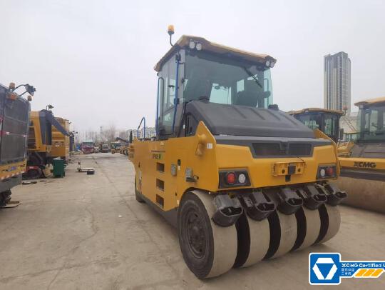 徐工XP305IV輪胎壓路機