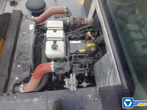 徐工XP305IV輪胎壓路機(jī)