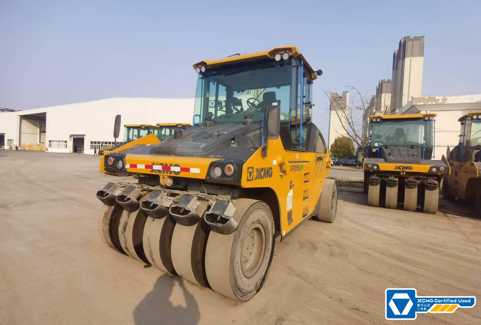 徐工XP305KSIV輪胎壓路機(jī)