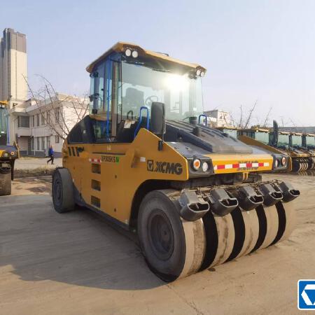 徐工XP305KSIV轮胎压路机