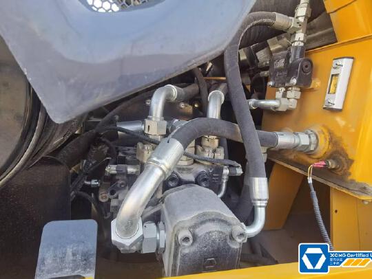 徐工XP305KSIV輪胎壓路機