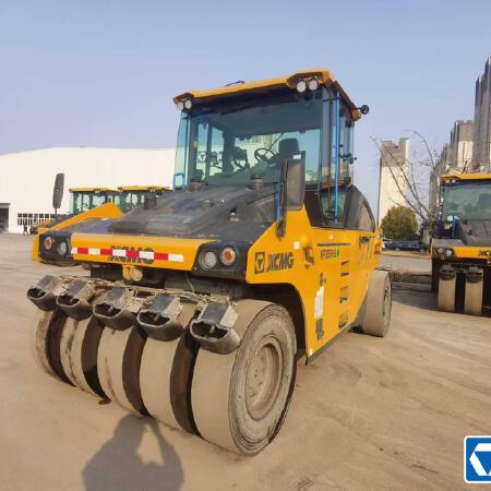 徐工XP305KSIV轮胎压路机