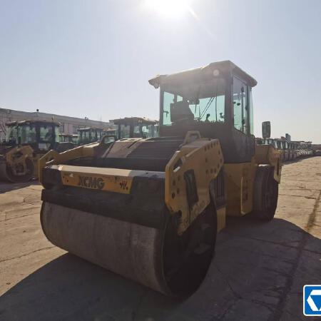 徐工XD135TCIV双钢轮压路机