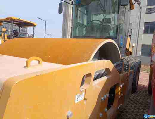 徐工XS225SIV单钢轮压路机