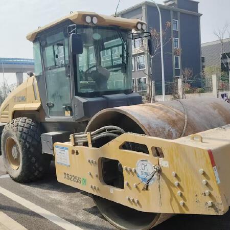 徐工XS225SIV单钢轮压路机