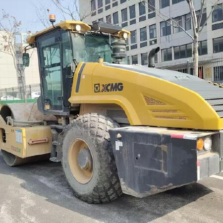 徐工XS225SIV单钢轮压路机