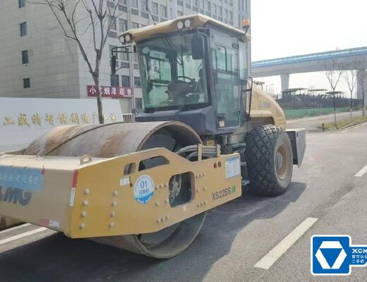 徐工XS225SIV单钢轮压路机