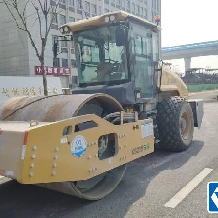 徐工XS225SIV单钢轮压路机