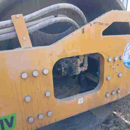 徐工XS225SIV单钢轮压路机