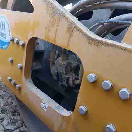 徐工XS225SIV单钢轮压路机