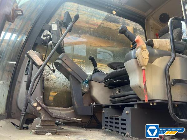 徐工XR280D旋挖鉆機(jī)