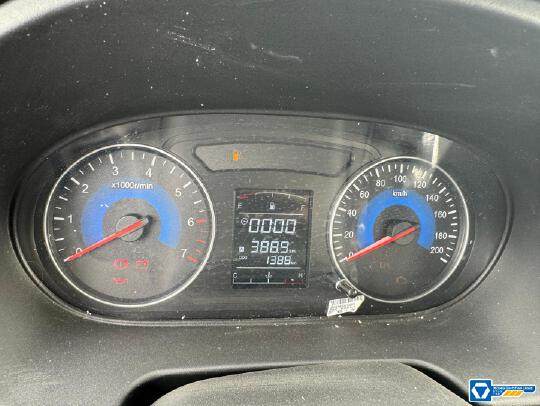 徐工XGH5030ZXXD6車廂可卸式垃圾車