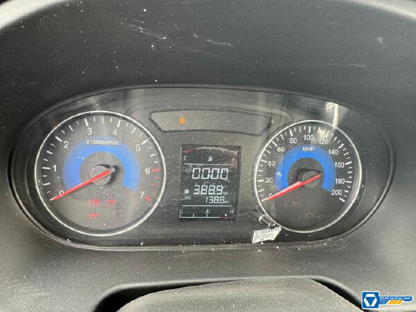 徐工XGH5030ZXXD6車廂可卸式垃圾車