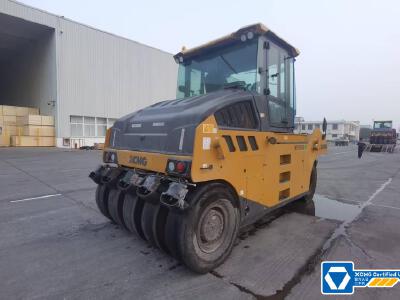 徐工XP305SIV輪胎壓路機(jī)
