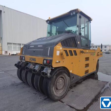 徐工XP305SIV轮胎压路机