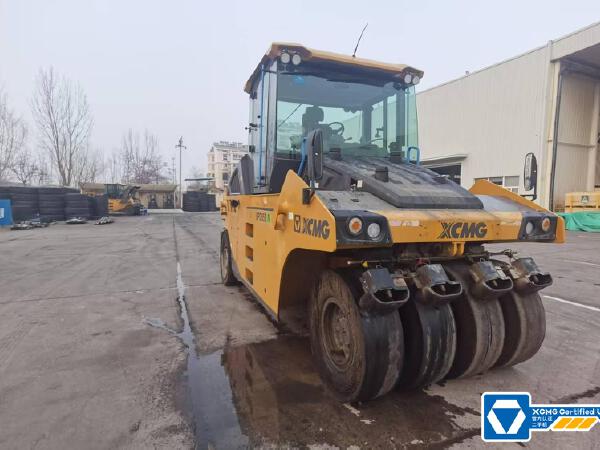 徐工XP305SIV輪胎壓路機