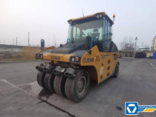 徐工XP305SIV輪胎壓路機