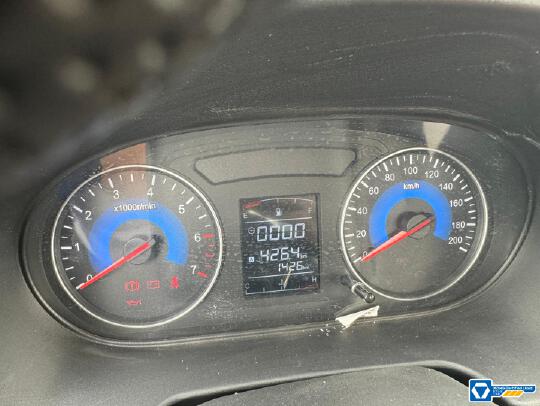 徐工XGH5030ZXXD6車廂可卸式垃圾車