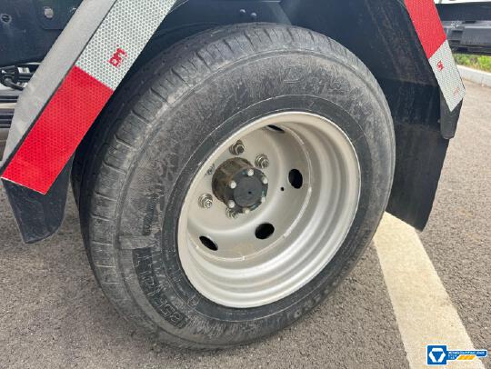 徐工XGH5030ZXXD6車廂可卸式垃圾車