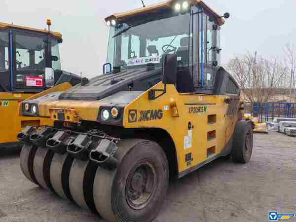徐工XP305KSIV輪胎壓路機(jī)