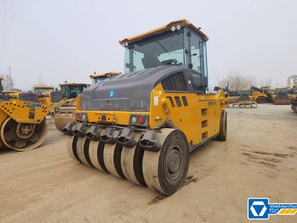 徐工XP305KSIV輪胎壓路機(jī)