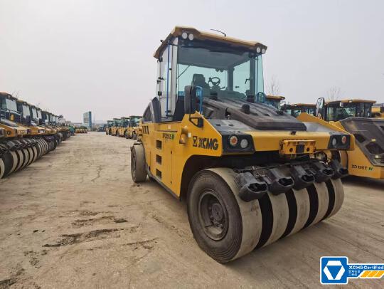 徐工XP305KSIV輪胎壓路機