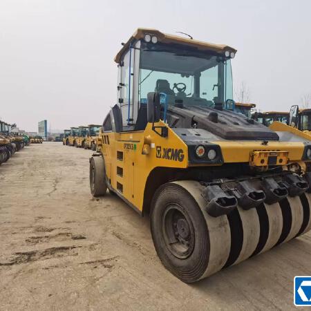 徐工XP305KSIV轮胎压路机