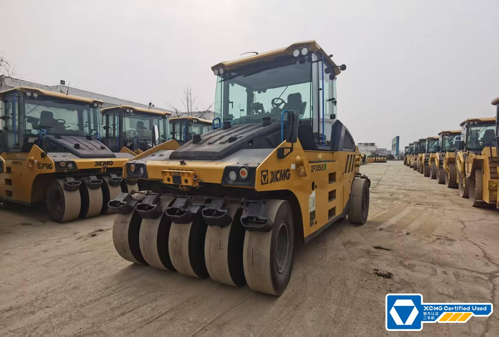 徐工XP305KSIV輪胎壓路機(jī)