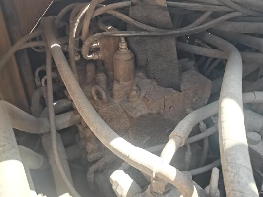 徐工XE470D履帶式挖掘機