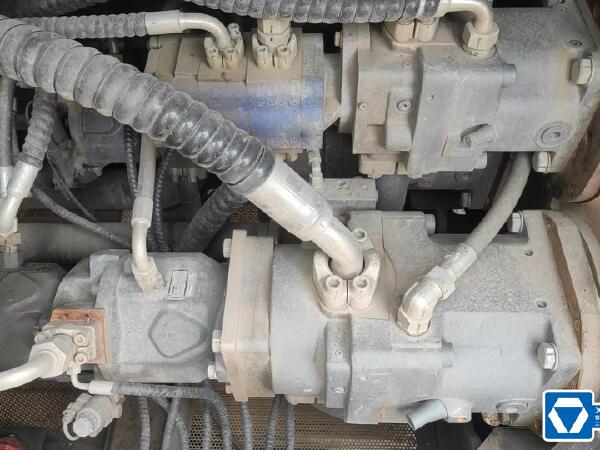 徐工XR700EII旋挖鉆機(jī)