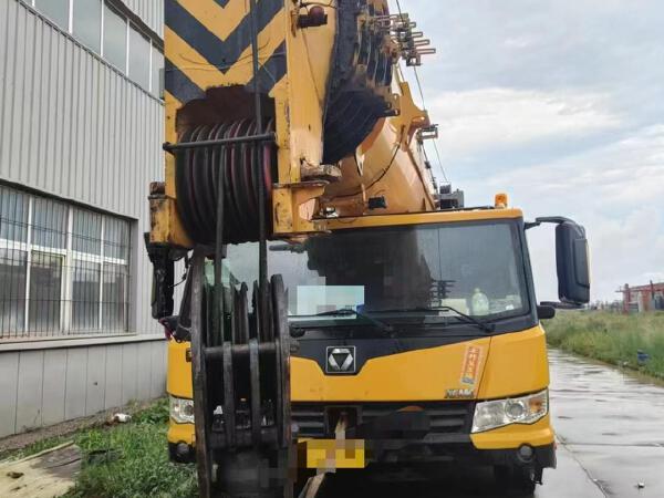 徐工XCA180全地面起重機