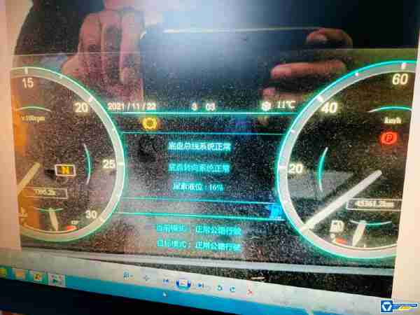 徐工XCA180全地面起重機