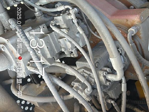 徐工XE950D履帶式挖掘機(jī)