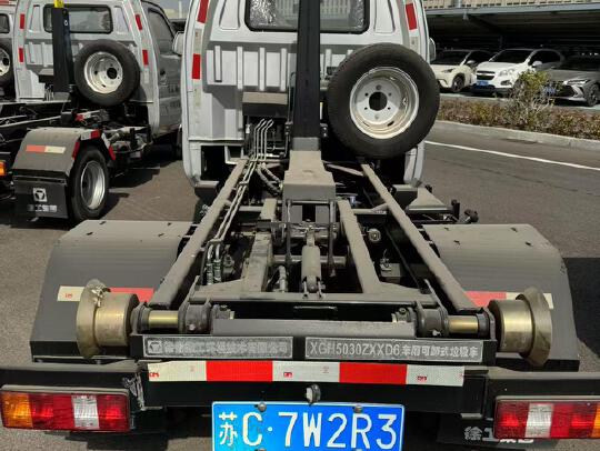 徐工XGH5030ZXXD6車廂可卸式垃圾車
