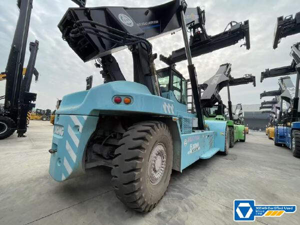 徐工XCS4531K港口移動起重機