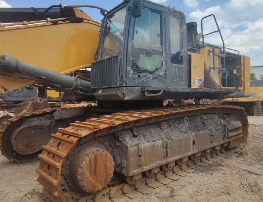 徐工XE700D履带式挖掘机