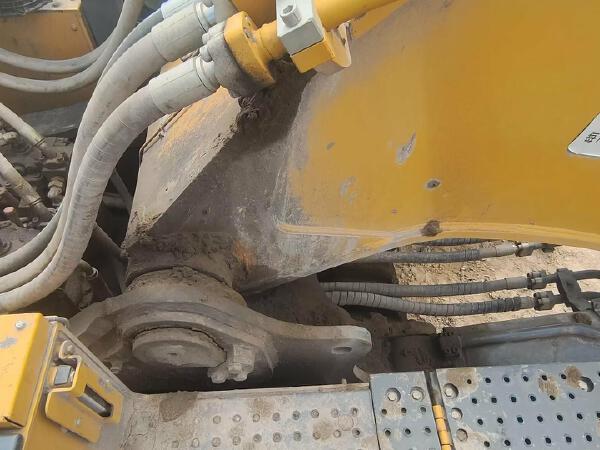 徐工XE700D履帶式挖掘機(jī)