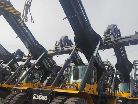 徐工XCS4531K港口移動起重機