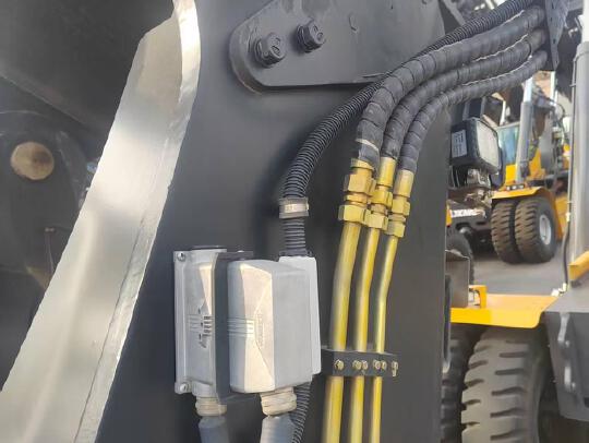 徐工XCS4531K港口移動起重機